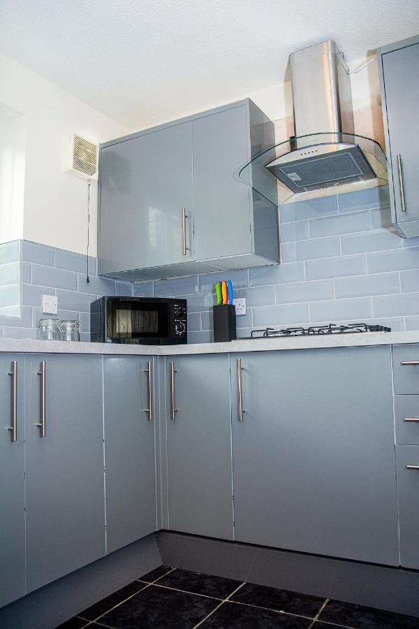 Cosy 3-Bed Home Close To City Centre แมนเชสเตอร์ ภายนอก รูปภาพ