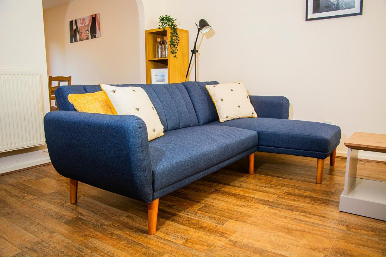 Cosy 3-Bed Home Close To City Centre แมนเชสเตอร์ ภายนอก รูปภาพ